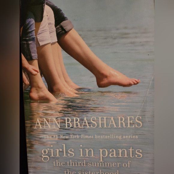 The Sisterhood of the Travelling Pants- book series - Picture 3 of 5